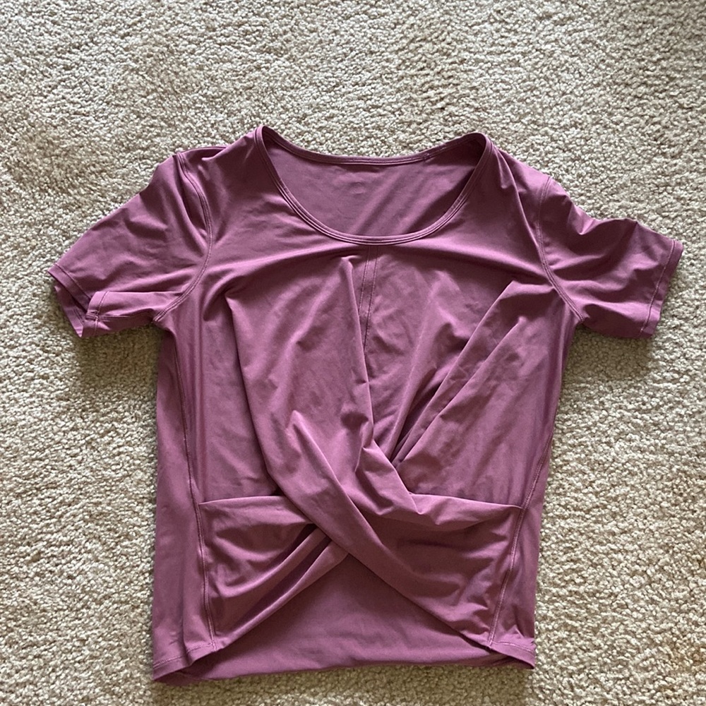 Lululemon top